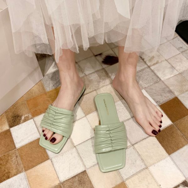 net red super fire slippers women wear 2020 summer new women's fashion wild low-heeled slippers, Black
net red super fire slippers women wear 2020 summer new women's fashion wild low-heeled slippers, Black