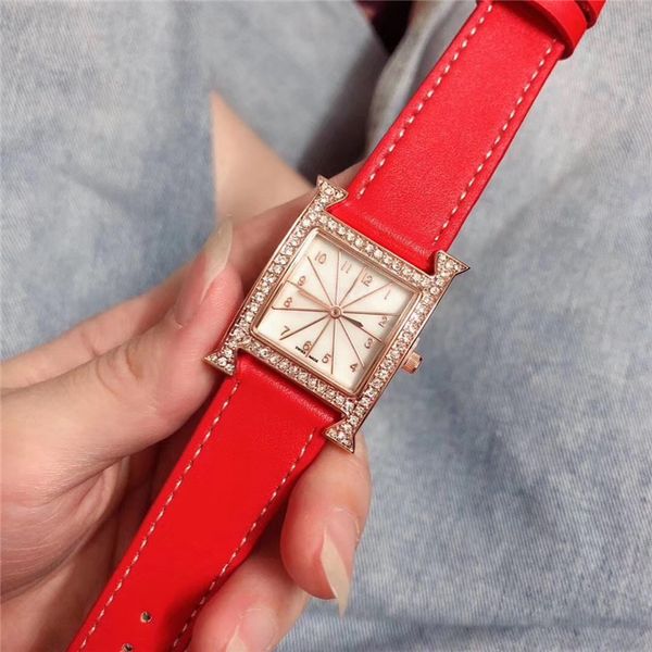 top fashion brand woman watch square dial face известный дизайнер lady watch натуральная кожа оранжевый / красный/черный хороший кварц оптов, Slivery;brown
top fashion brand woman watch square dial face известный дизайнер lady watch натуральная кожа оранжевый / красный/черный хороший кварц оптов, Slivery;brown