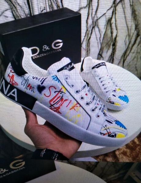 white women's leather shoes men's and women's casual shoes black gold red fashion comfortable flat shoes size 35-46 0393
white women's leather shoes men's and women's casual shoes black gold red fashion comfortable flat shoes size 35-46 0393