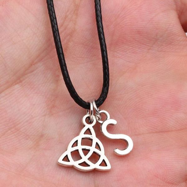 a-z письмо triangle amulet diy тибетского серебряного цвета подвеска черная кожа ожерелье ручной мода ювелирные изделия для мужчин женщин по, Silver
a-z письмо triangle amulet diy тибетского серебряного цвета подвеска черная кожа ожерелье ручной мода ювелирные изделия для мужчин женщин по, Silver