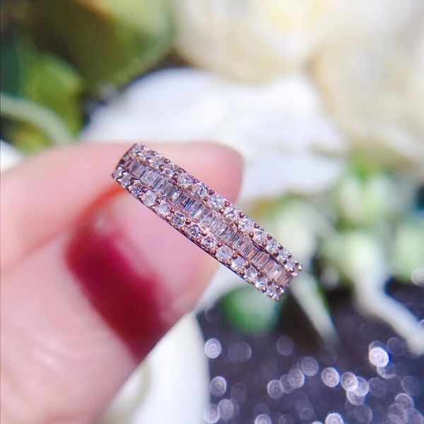 aeaw real 18k 0.4 ct 3 строки проложить установка полный вечность группа кольцо 18k твердого белого золота бриллиантовое обручальное кольцо, Golden;silver
aeaw real 18k 0.4 ct 3 строки проложить установка полный вечность группа кольцо 18k твердого белого золота бриллиантовое обручальное кольцо, Golden;silver