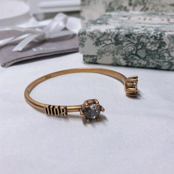 new designer bracelet ladies and women titanium steel fashion opening diamond bronze bracelet luxury jewelry casual, Black
new designer bracelet ladies and women titanium steel fashion opening diamond bronze bracelet luxury jewelry casual, Black