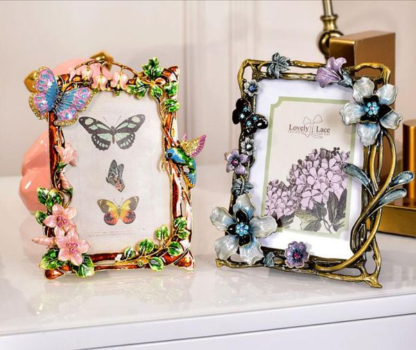 nordic light luxury metal retro creative p frames building pgraphy antique rural children's ps frame customized
nordic light luxury metal retro creative p frames building pgraphy antique rural children's ps frame customized