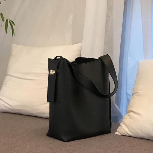 casual large capacity bucket bag women's shoulder bag pu leather totes clutch purses ladies bolsa women bags 2019
casual large capacity bucket bag women's shoulder bag pu leather totes clutch purses ladies bolsa women bags 2019