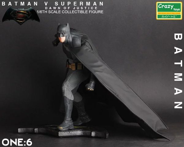 игрушка подарочная модель нового молодежного подарка аниме avengers batman vs superman 12-дюймовая боевая версия batman hand
игрушка подарочная модель нового молодежного подарка аниме avengers batman vs superman 12-дюймовая боевая версия batman hand
