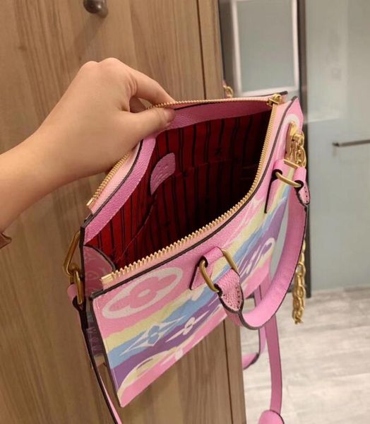 hot designer tote bag продажа summer tie dye luxury tote для женской сумки кошельки дизайнер пастель tote escale коллекция
hot designer tote bag продажа summer tie dye luxury tote для женской сумки кошельки дизайнер пастель tote escale коллекция