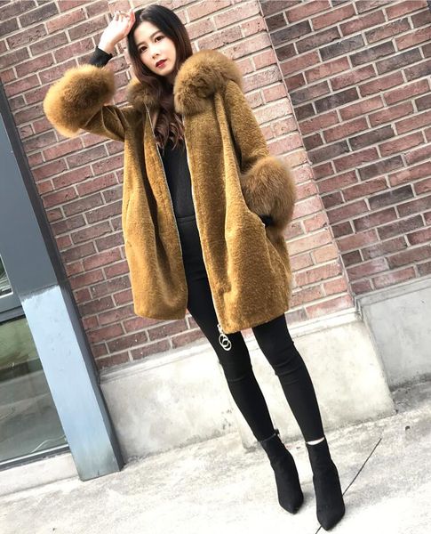 2018 women new winter korean version large fur sheep shearing hooded coat female side pocket with fur decor double-faced furcoat, Black
2018 women new winter korean version large fur sheep shearing hooded coat female side pocket with fur decor double-faced furcoat, Black