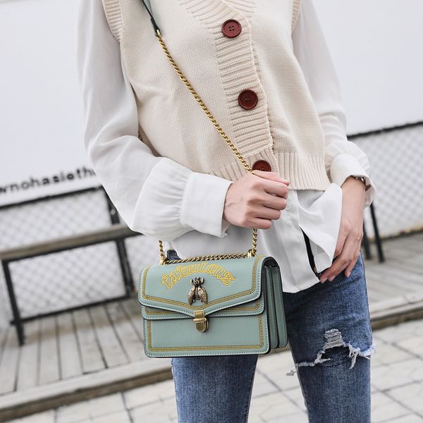 new crossbody bag ladies mini shoulder bag chain small square buckle ladies handbag and wallet evening clutch
new crossbody bag ladies mini shoulder bag chain small square buckle ladies handbag and wallet evening clutch
