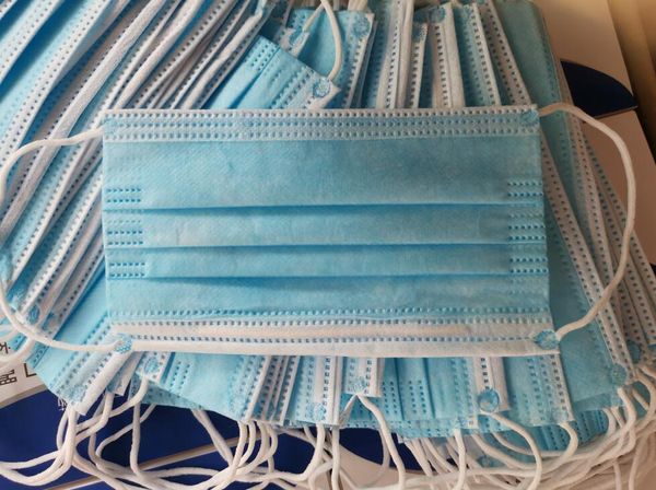 stock disposable mask non woven face masks 3 layer anti-dust mask breathable masks household protective products cca11974a
stock disposable mask non woven face masks 3 layer anti-dust mask breathable masks household protective products cca11974a