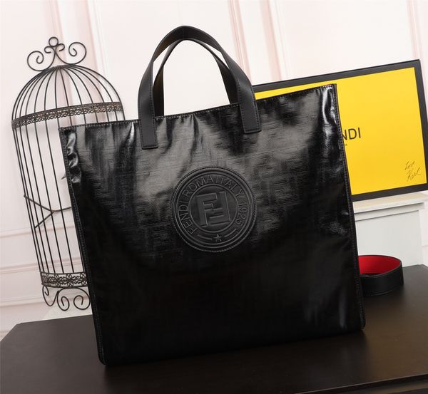 2020 new women's bag, messenger bag, handbag, made of leather, delivery model:1935 size:38-42-15cm
2020 new women's bag, messenger bag, handbag, made of leather, delivery model:1935 size:38-42-15cm