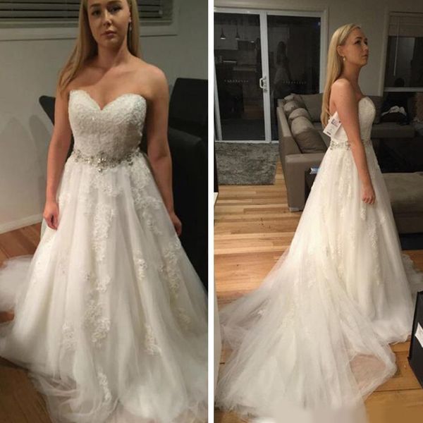 odest design vintage sweetheart neckline a line wedding dress lace appliques crystals beading tulle custom made wedding dresses, White
odest design vintage sweetheart neckline a line wedding dress lace appliques crystals beading tulle custom made wedding dresses, White