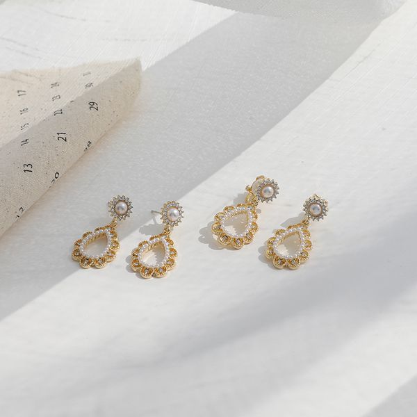 2020 fashionable designer earrings small fragrance luxury earring earclip without earhole female 925 silver needle ing, Golden;silver
2020 fashionable designer earrings small fragrance luxury earring earclip without earhole female 925 silver needle ing, Golden;silver