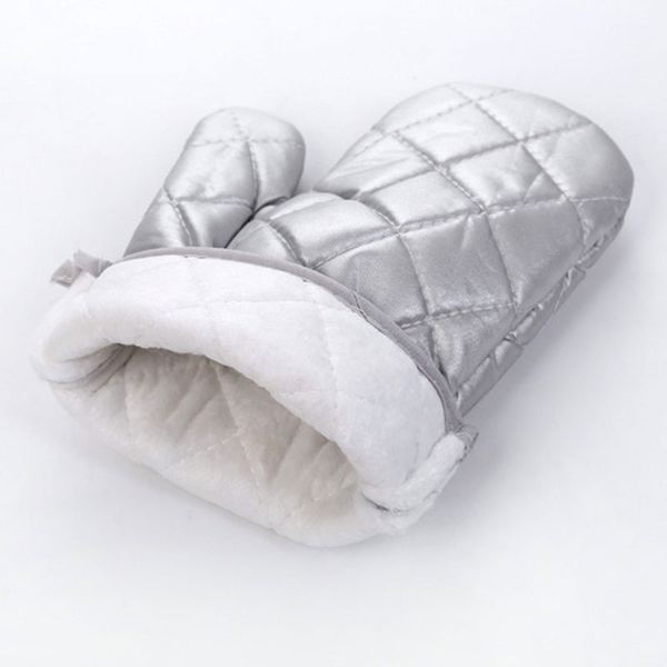 new thicken insulation microwave oven mitts gloves non-slip high temperature resistance anti-scalding glove kitchen tools bakeware
new thicken insulation microwave oven mitts gloves non-slip high temperature resistance anti-scalding glove kitchen tools bakeware
