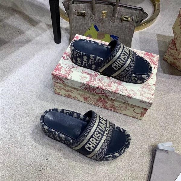 2020 summer women beach slippers designers paris given sandals fashion men womens sliders outdoor shoes paris woman designer flip flops, Black
2020 summer women beach slippers designers paris given sandals fashion men womens sliders outdoor shoes paris woman designer flip flops, Black