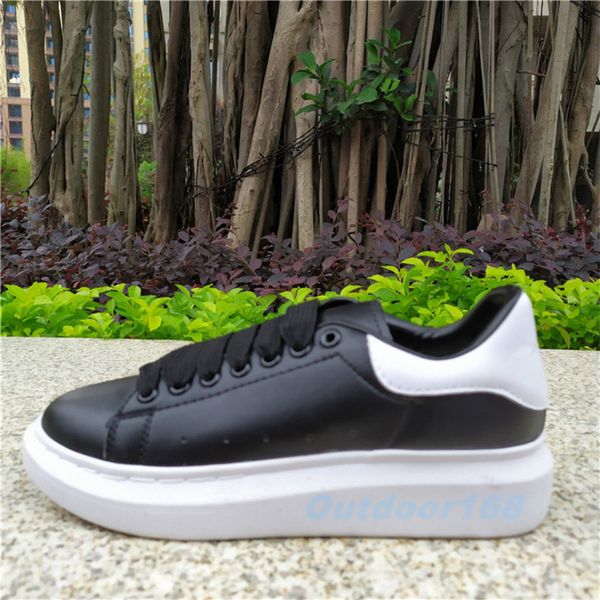2020 chaussures 3m reflective triple black white sole leather suede mens flat vintage platform walking casual sports shoes
2020 chaussures 3m reflective triple black white sole leather suede mens flat vintage platform walking casual sports shoes