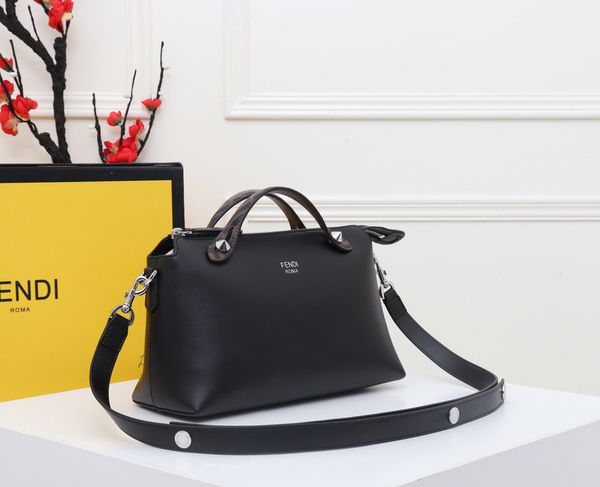 classic designer women's handbag wild diagonal cross shoulder bag new bag natural wind ladies bag gift b1924