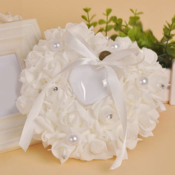 2019 heart shape white crystals pearl bridal ring pillow organza satin lace bearer flower rose pillows for bridal wedding
2019 heart shape white crystals pearl bridal ring pillow organza satin lace bearer flower rose pillows for bridal wedding