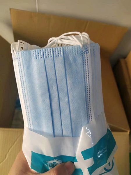 dhl disposable face mask 3 layer anti-dust mouth breathable protective facial cover 3-ply non-woven dustproof masks fda ce dhl 2020
dhl disposable face mask 3 layer anti-dust mouth breathable protective facial cover 3-ply non-woven dustproof masks fda ce dhl 2020