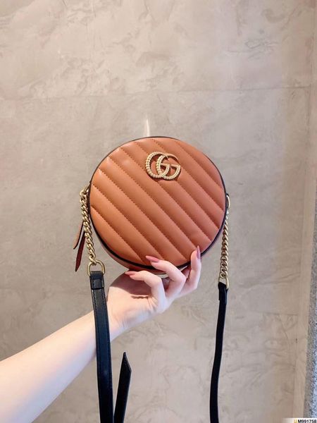 женщины малые площади сумка женская линия автомобиля моды сумки ретро сумки на ремне сумка мобильный телефон packet косметические сумки коше
женщины малые площади сумка женская линия автомобиля моды сумки ретро сумки на ремне сумка мобильный телефон packet косметические сумки коше