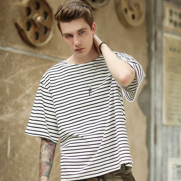 the new 2020 high street loose-stripe t-shirt for men's hip hop short-sleeved plum-size undershirt, White;black
the new 2020 high street loose-stripe t-shirt for men's hip hop short-sleeved plum-size undershirt, White;black
