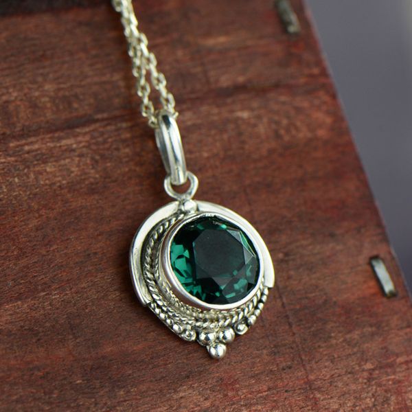 

Real Pure 925 Silver Emerald Pendant For Women With Natural Stones Antique Retro Necklaces & Pendants Pendentif Argent