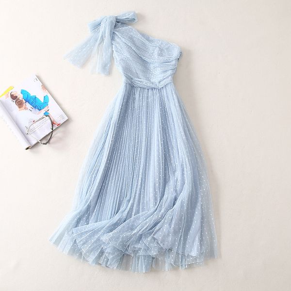 european and american women's fashion 2019 spring new style oblique shoulder bow wave point net yarn fashion dress, Black;gray
european and american women's fashion 2019 spring new style oblique shoulder bow wave point net yarn fashion dress, Black;gray