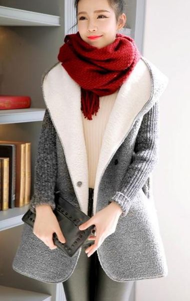 2019 woman sweater in autumn and winter with new style plus velvet thickening coat, White;black
2019 woman sweater in autumn and winter with new style plus velvet thickening coat, White;black