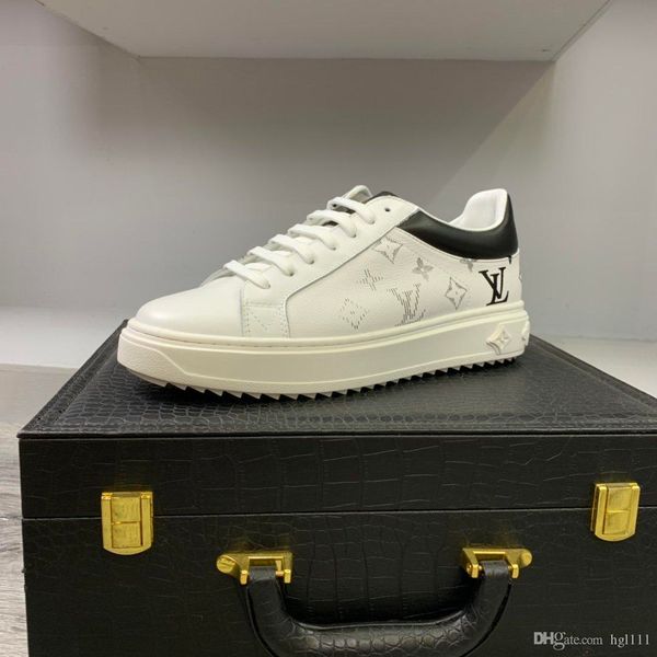 european station tide brand men's new men's casual handsome fashion wild white shoes leather luxury casual shoes men's trend
european station tide brand men's new men's casual handsome fashion wild white shoes leather luxury casual shoes men's trend
