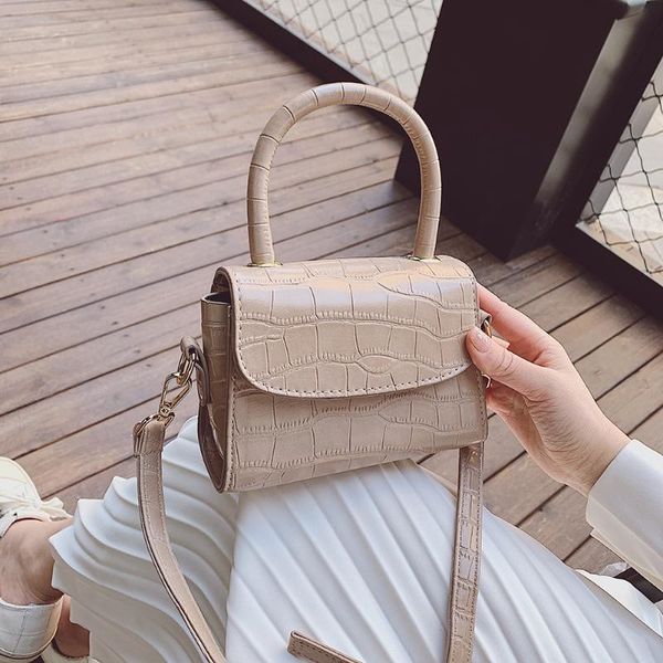 ретро сумка женщины камень шаблона crossbody сумка кожи pu сумка женщина сумки 2020 повседневная щитка сумка сумка
ретро сумка женщины камень шаблона crossbody сумка кожи pu сумка женщина сумки 2020 повседневная щитка сумка сумка