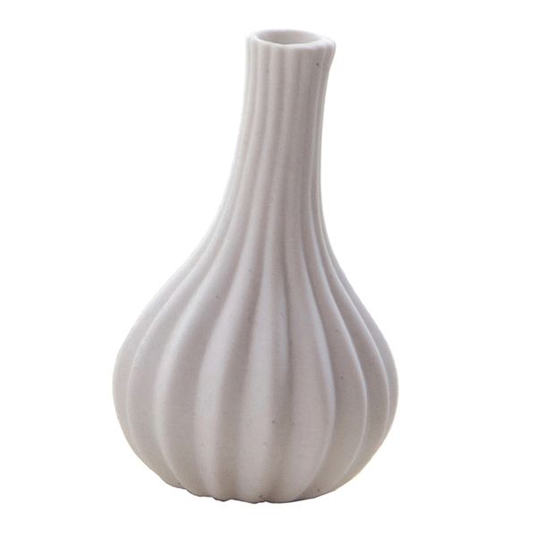 european creative simple ceramic vase living room soft decoration flower arrangement crafts
european creative simple ceramic vase living room soft decoration flower arrangement crafts
