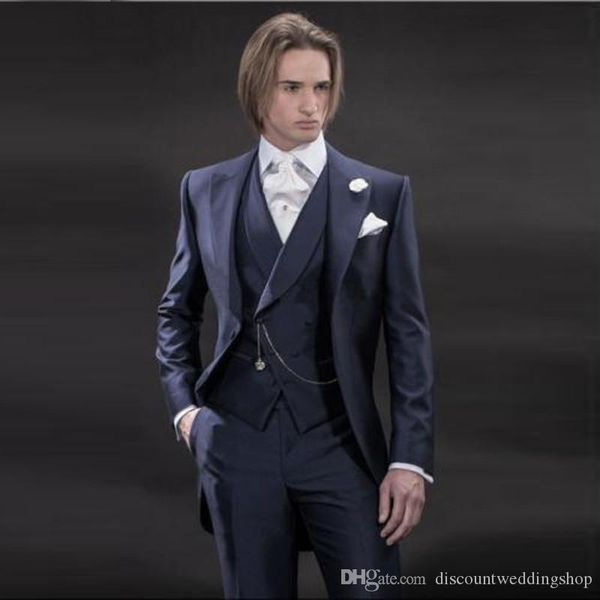 handsome morning style man work business suit wedding party groom tailcoat mens prom suits (jacket+pants+vest+tie) j269, Black;gray
handsome morning style man work business suit wedding party groom tailcoat mens prom suits (jacket+pants+vest+tie) j269, Black;gray