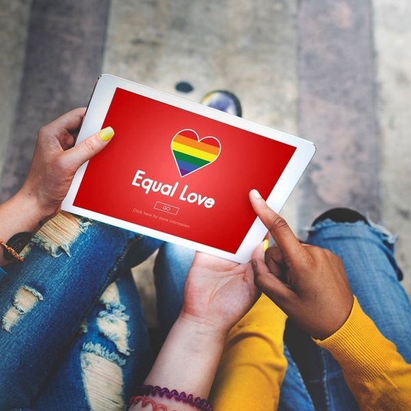 2 rolls (1000 pieces) gay pride stickers rainbow color stickers to show the attitude towards the lgbt cause, heart shape other home decor
2 rolls (1000 pieces) gay pride stickers rainbow color stickers to show the attitude towards the lgbt cause, heart shape other home decor