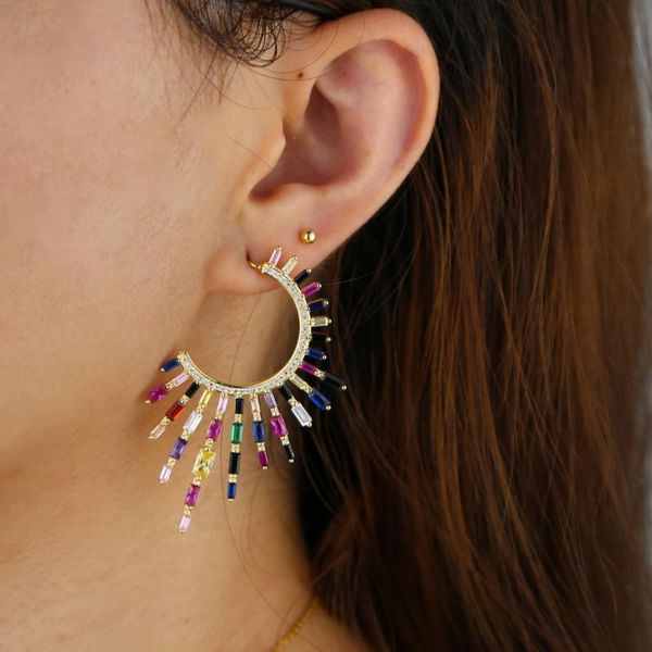 2020 geometric women jewelry micro pave cz colorful charm iced out sparking bling fashion rainbow baguette cz elegant earring, Golden;silver
2020 geometric women jewelry micro pave cz colorful charm iced out sparking bling fashion rainbow baguette cz elegant earring, Golden;silver