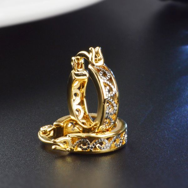 zircon earrings with hollow hoop earrings classic lady gold color statement earring fashion jewelry for women gift, Golden;silver
zircon earrings with hollow hoop earrings classic lady gold color statement earring fashion jewelry for women gift, Golden;silver