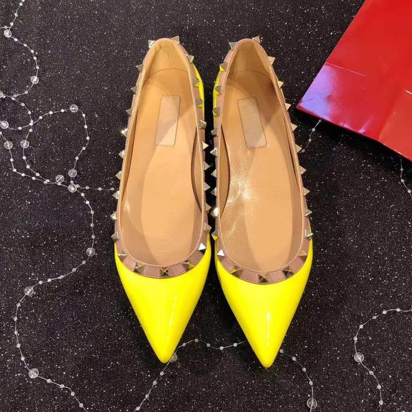 casual designer lady fashion yellow patent leather studded spikes point toe flats shoes bride wedding shoes brand new with box, Black 
casual designer lady fashion yellow patent leather studded spikes point toe flats shoes bride wedding shoes brand new with box, Black