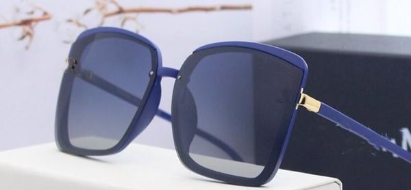 2020 new men and women driving high-clear large frame polarized sunglasses hd resin polarized lenses
2020 new men and women driving high-clear large frame polarized sunglasses hd resin polarized lenses