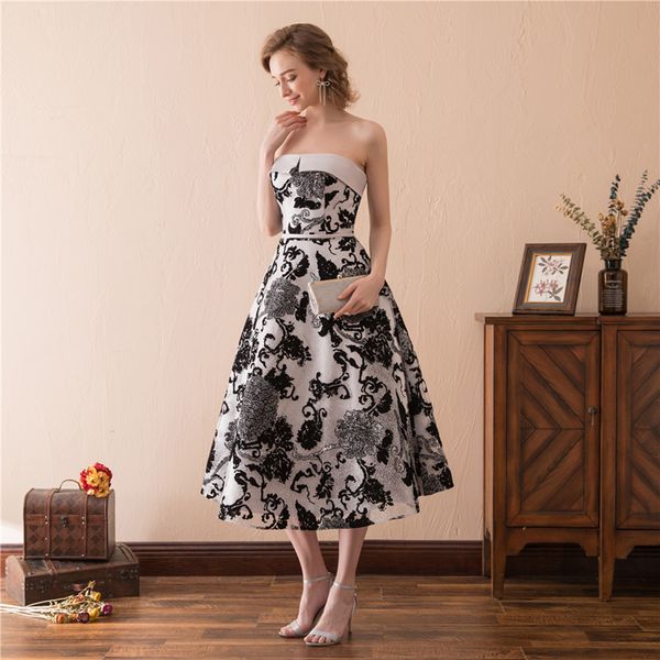2019 strapless tea-length evening dresses with appliques lace up plus size prom dress formal party gown robe de soiree al60, Black;red
2019 strapless tea-length evening dresses with appliques lace up plus size prom dress formal party gown robe de soiree al60, Black;red
