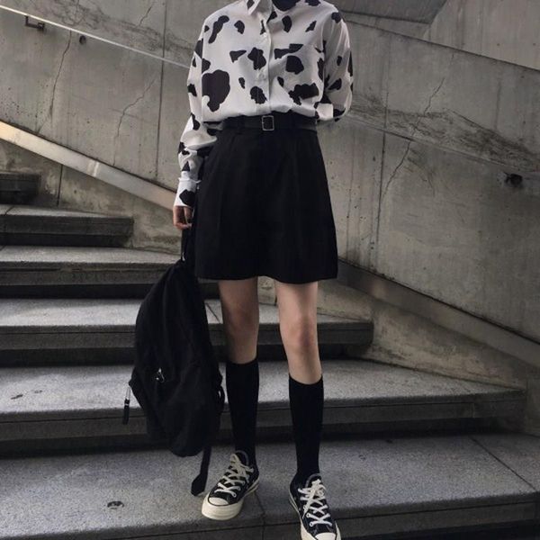 2019 women autumn long sleeve cow printting blouses and shorts print casual lapel pockets shirts and wide leg shorts, White
2019 women autumn long sleeve cow printting blouses and shorts print casual lapel pockets shirts and wide leg shorts, White