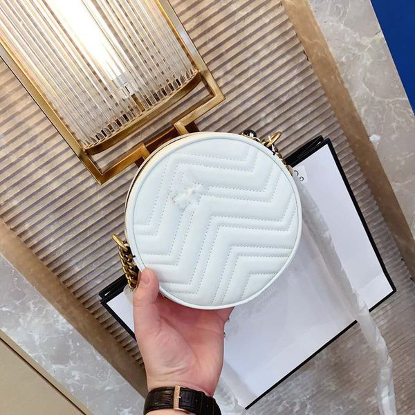 новый 2020 дамы ковш сумки женщина в форме сердца малый круговой цепи одно плечо его натуральная кожа сумки кошельки пакет высокого качества
новый 2020 дамы ковш сумки женщина в форме сердца малый круговой цепи одно плечо его натуральная кожа сумки кошельки пакет высокого качества