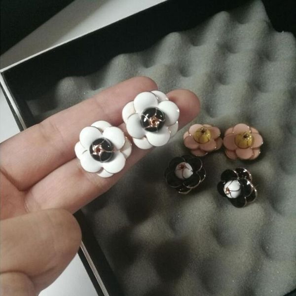 exquisite design camellia earrings flowers rose petals wedding party woman earring accessories gift, Golden;silver
exquisite design camellia earrings flowers rose petals wedding party woman earring accessories gift, Golden;silver