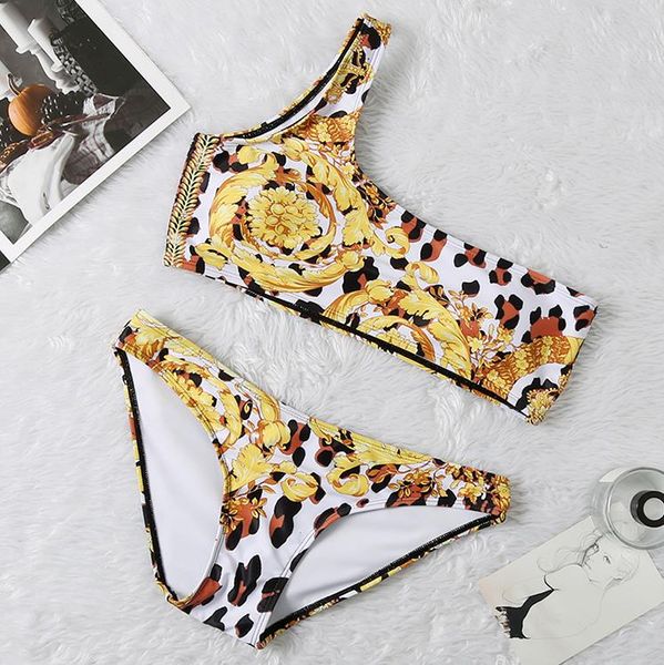 womens 3d floral printind bikibis 2pcs designer slim beach clothes feamlse thin strap swimwear, White;black
womens 3d floral printind bikibis 2pcs designer slim beach clothes feamlse thin strap swimwear, White;black