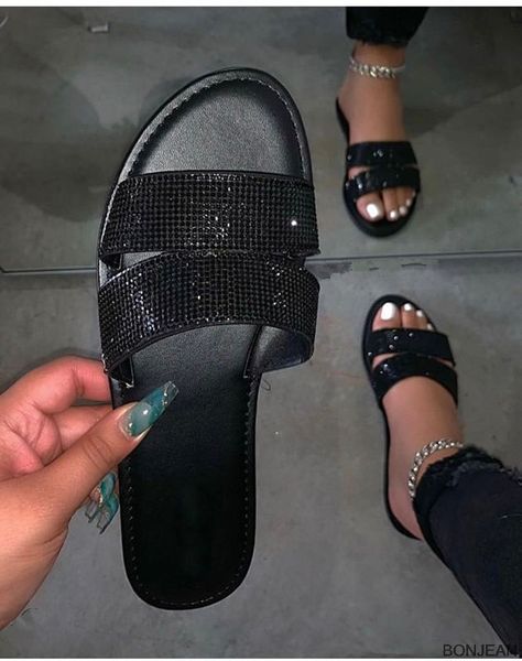 women casual summer flat beach slippers female rainbow diamond slipper shoes for girls fashion woman leisure footwear 2020, Black
women casual summer flat beach slippers female rainbow diamond slipper shoes for girls fashion woman leisure footwear 2020, Black