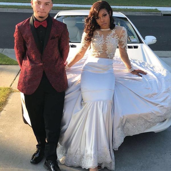 silver jewel neck long sleeve mermaid evening dress backless sweep train elastic satin prom dresses with appliques lace beads, Black;red
silver jewel neck long sleeve mermaid evening dress backless sweep train elastic satin prom dresses with appliques lace beads, Black;red