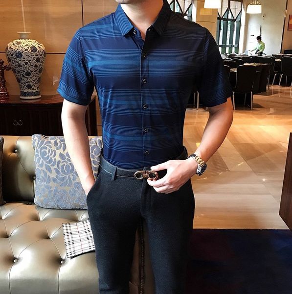 20ss spring and summer new shirt b5 limited time promotion double mercerized fabric fashion static lapel black butterfly button size -3xl, White;black 
20ss spring and summer new shirt b5 limited time promotion double mercerized fabric fashion static lapel black butterfly button size -3xl, White;black