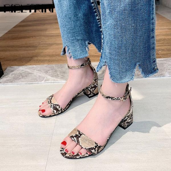 ribetrini lady open toe cover heel high heels shoes snake print women sandals 2020 casual fahsion sandals, Black
ribetrini lady open toe cover heel high heels shoes snake print women sandals 2020 casual fahsion sandals, Black