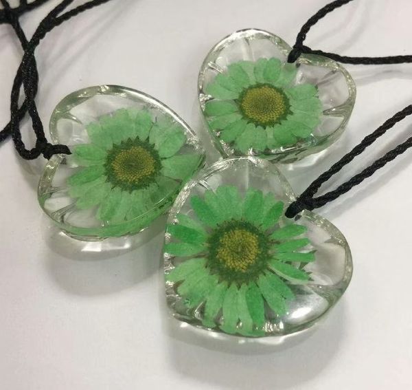 yqtdmy 4 pcs handmade dried flower pendant cute heart jewelry party gift, Silver
yqtdmy 4 pcs handmade dried flower pendant cute heart jewelry party gift, Silver