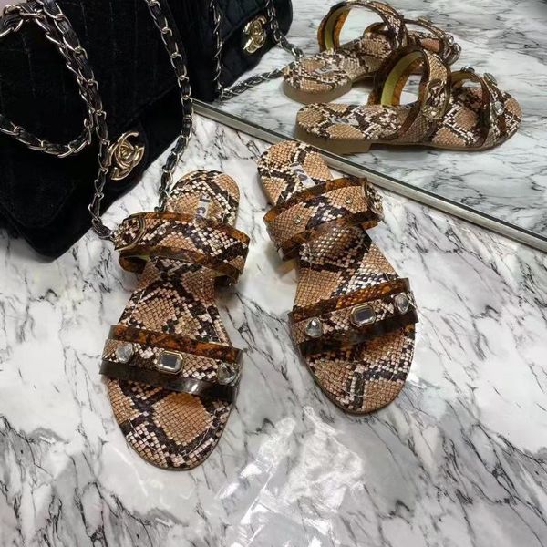 sandals women 2021 summer flip flop rivet rhinestone shoes outdoor beach flat durable slippers pattern graffiti, Black
sandals women 2021 summer flip flop rivet rhinestone shoes outdoor beach flat durable slippers pattern graffiti, Black
