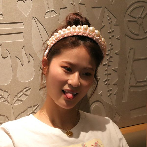 волнистый стиль волос с headbands pearl lady темперамент hairband ткань hairband алиса группа cerchietto aliceband ddotl, Black;brown
волнистый стиль волос с headbands pearl lady темперамент hairband ткань hairband алиса группа cerchietto aliceband ddotl, Black;brown
