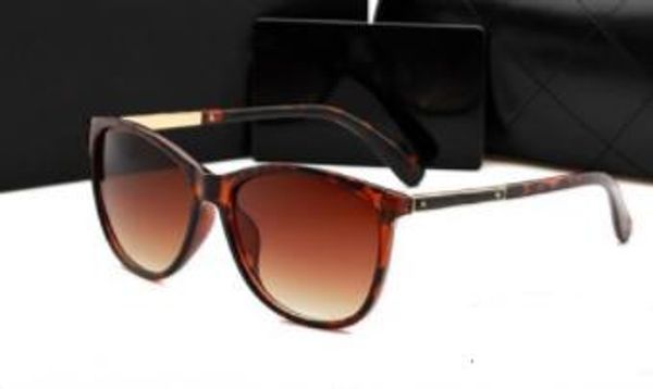 5556677sunglasses attitude sunglasses gold frame square metal frame vintage style outdoor design classical model, White;black
5556677sunglasses attitude sunglasses gold frame square metal frame vintage style outdoor design classical model, White;black