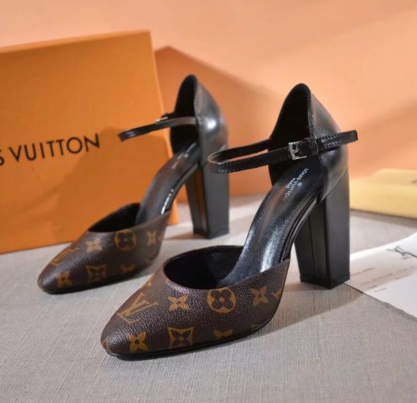 Sapatos ocasionais bags_shoes_dong
Sapatos ocasionais bags_shoes_dong